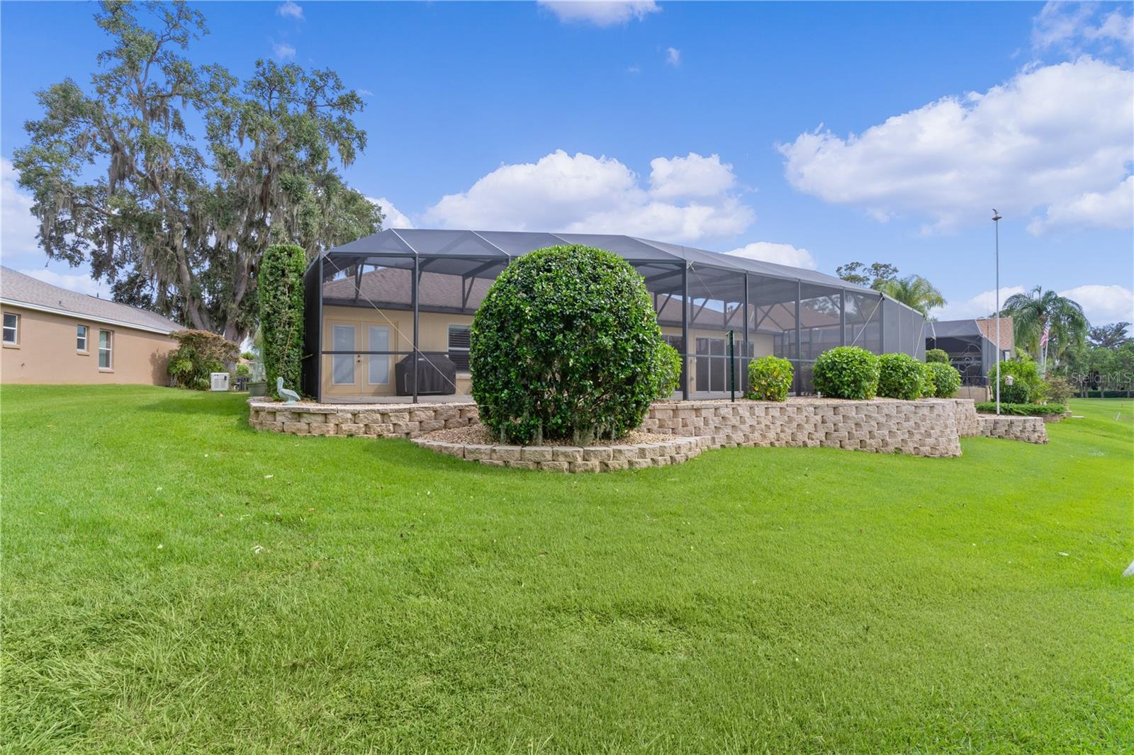 Listing photo id 47 for 1348 Patrick Place