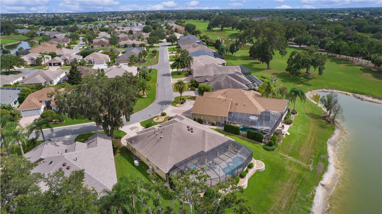 Listing photo id 50 for 1348 Patrick Place