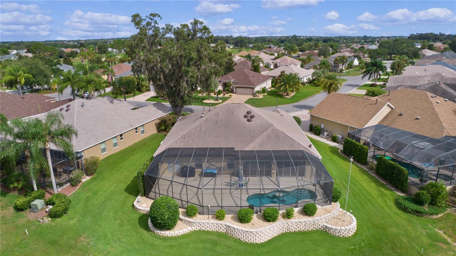 Listing photo id 54 for 1348 Patrick Place