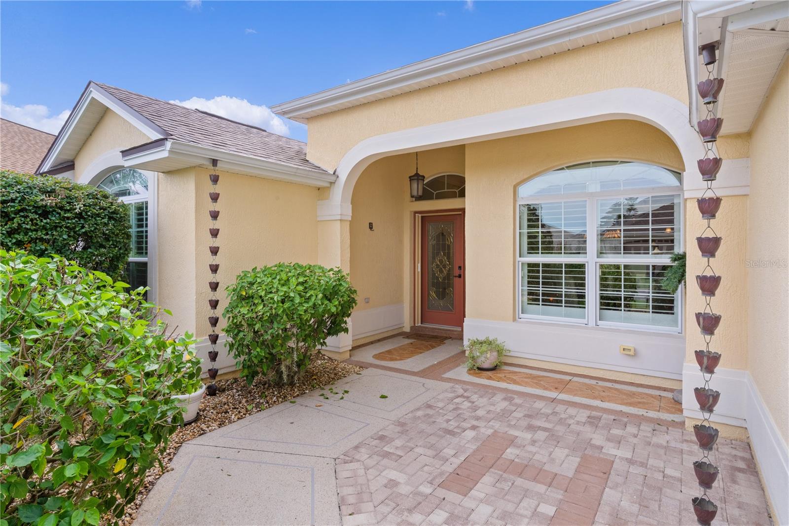 Listing photo id 5 for 1348 Patrick Place