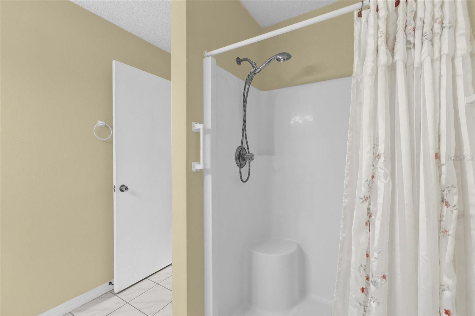Image 25 of 36 For 8932 168th Sedgwick Place