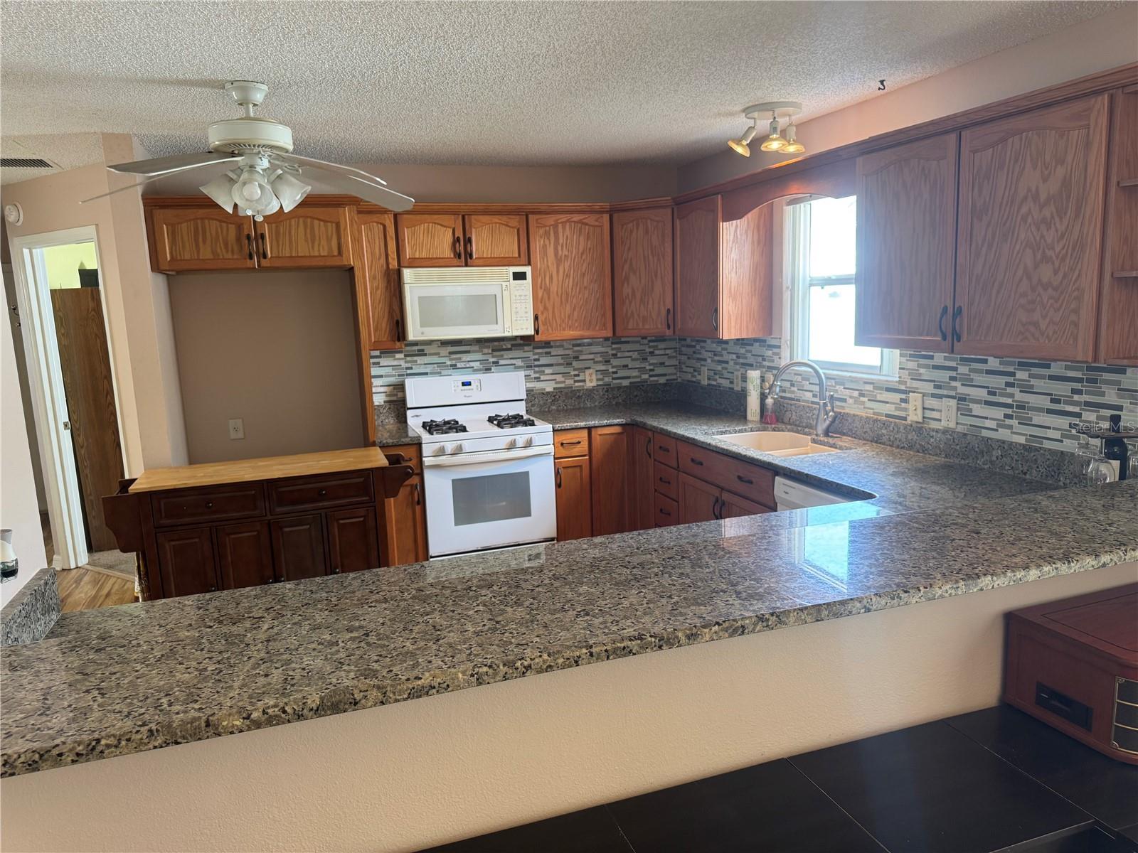 Image 3 of 36 For 8932 168th Sedgwick Place