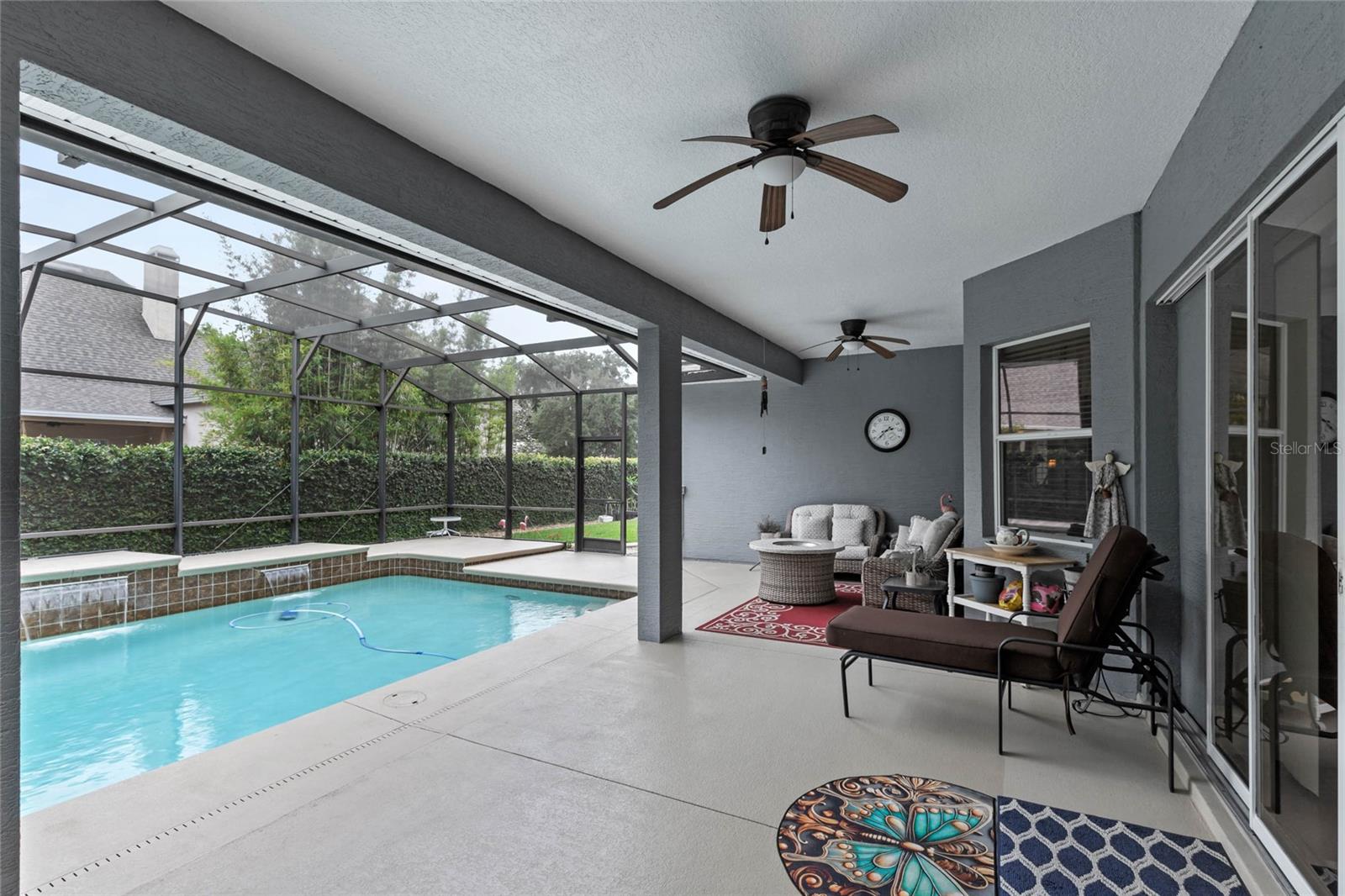 Image 43 of 49 For 19624 Spring Oak Drive