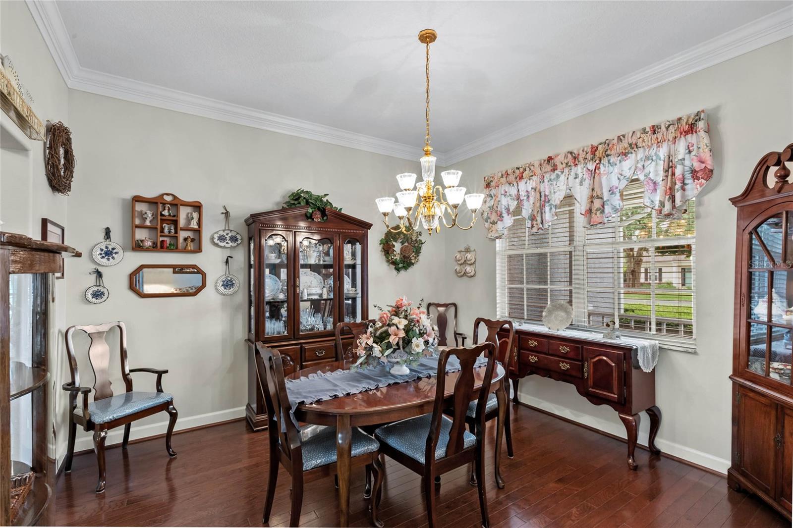 Image 9 of 49 For 19624 Spring Oak Drive