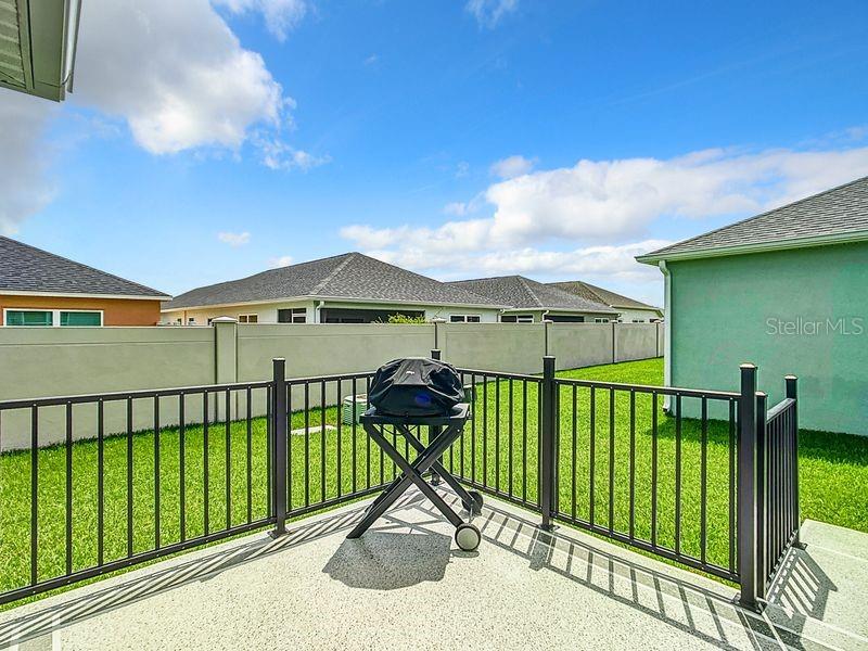 Image 5 of 44 For 6633 Holovak Terrace