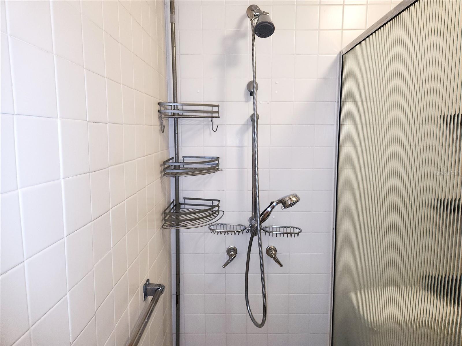 Image 36 of 63 For 308 Sunnyside Dr
