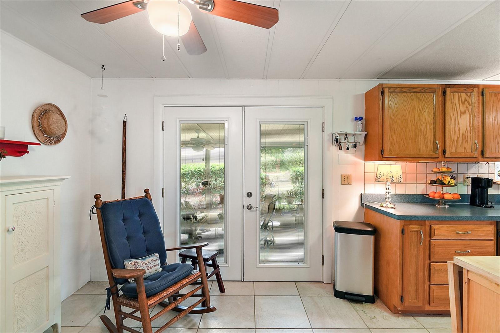 Image 10 of 42 For 2110 Oak Circle