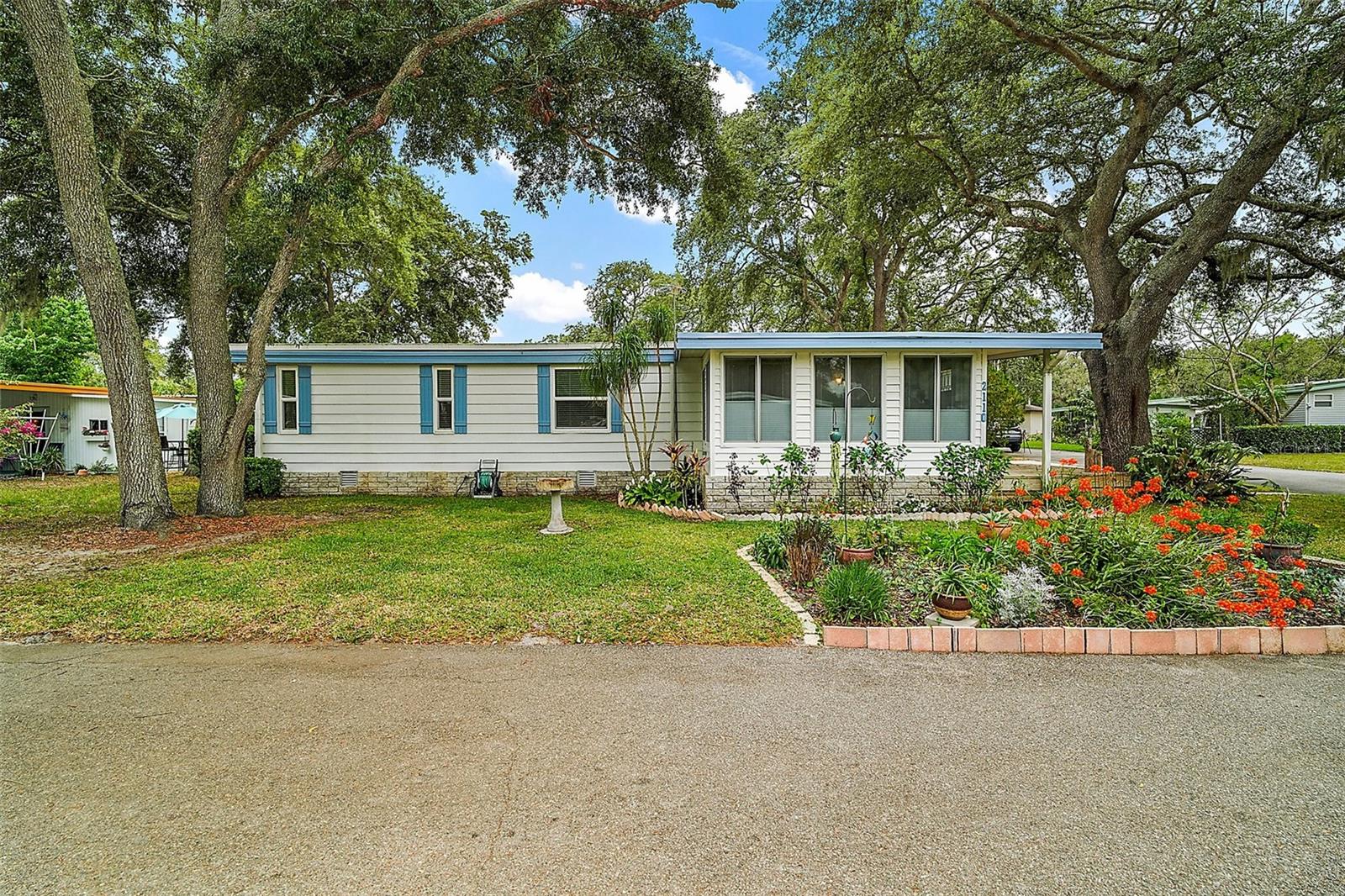 Image 2 of 42 For 2110 Oak Circle