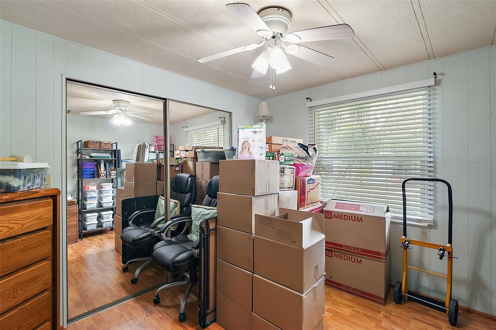 Image 20 of 42 For 2110 Oak Circle