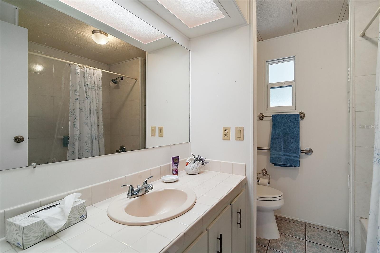 Image 21 of 42 For 2110 Oak Circle