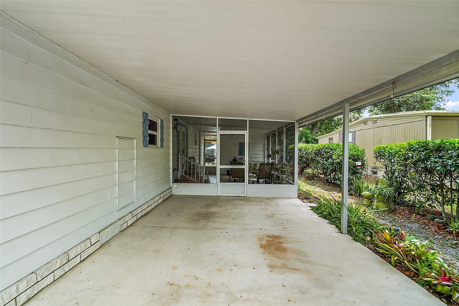 Image 32 of 42 For 2110 Oak Circle