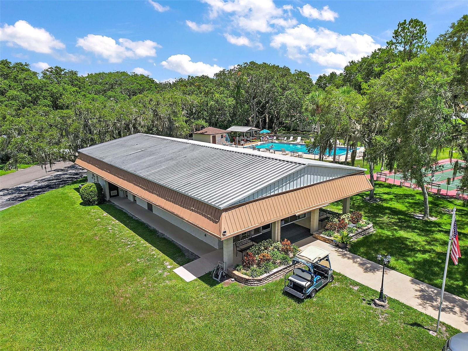 Image 37 of 42 For 2110 Oak Circle