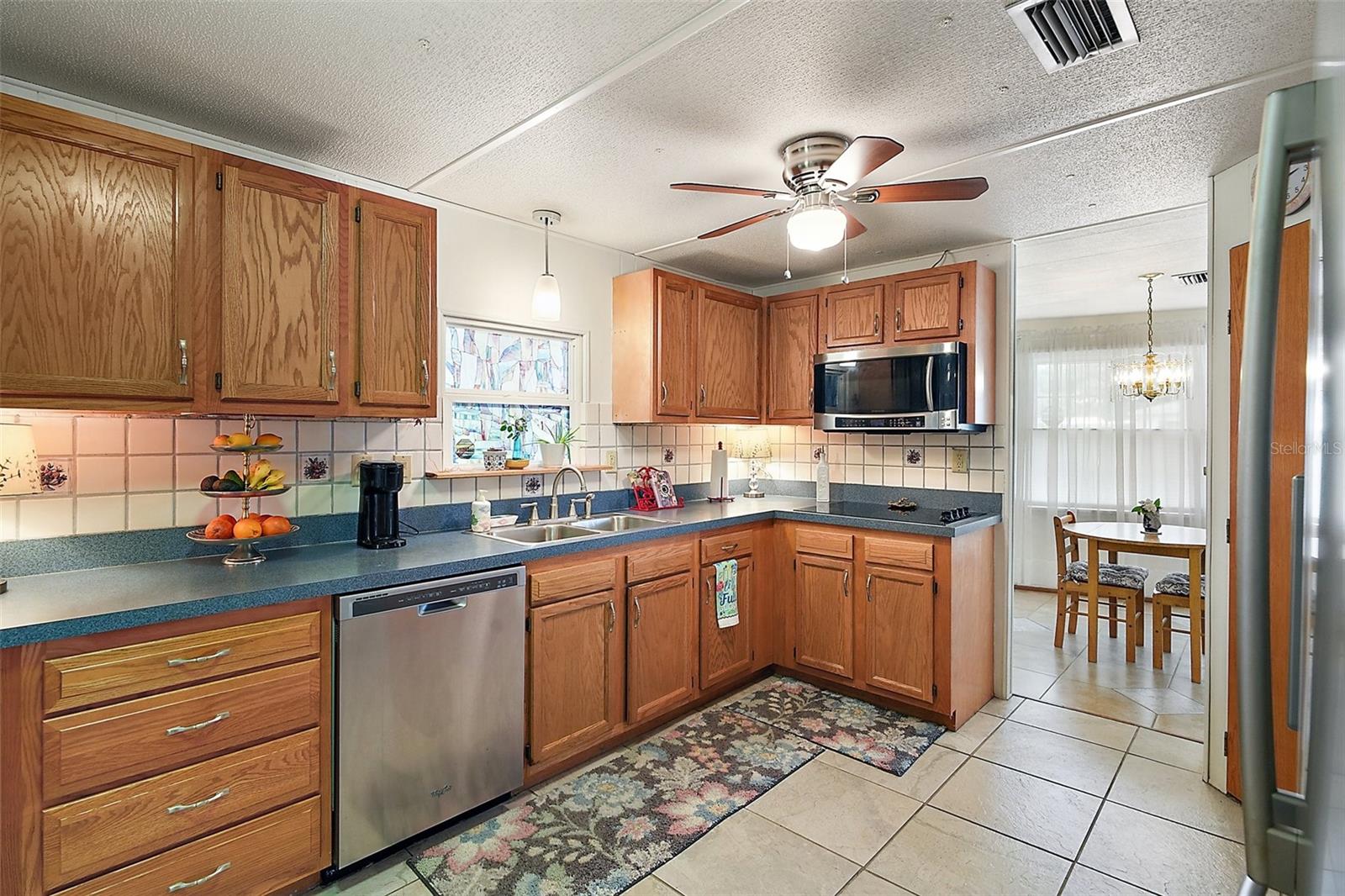 Image 9 of 42 For 2110 Oak Circle