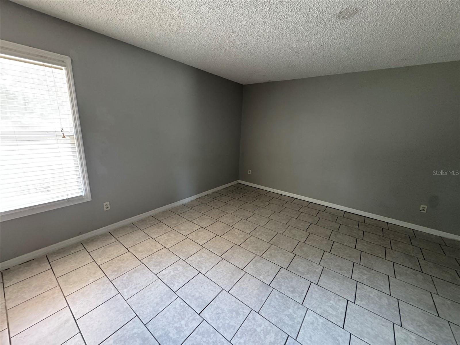 Image 15 of 27 For 14466 45th Court