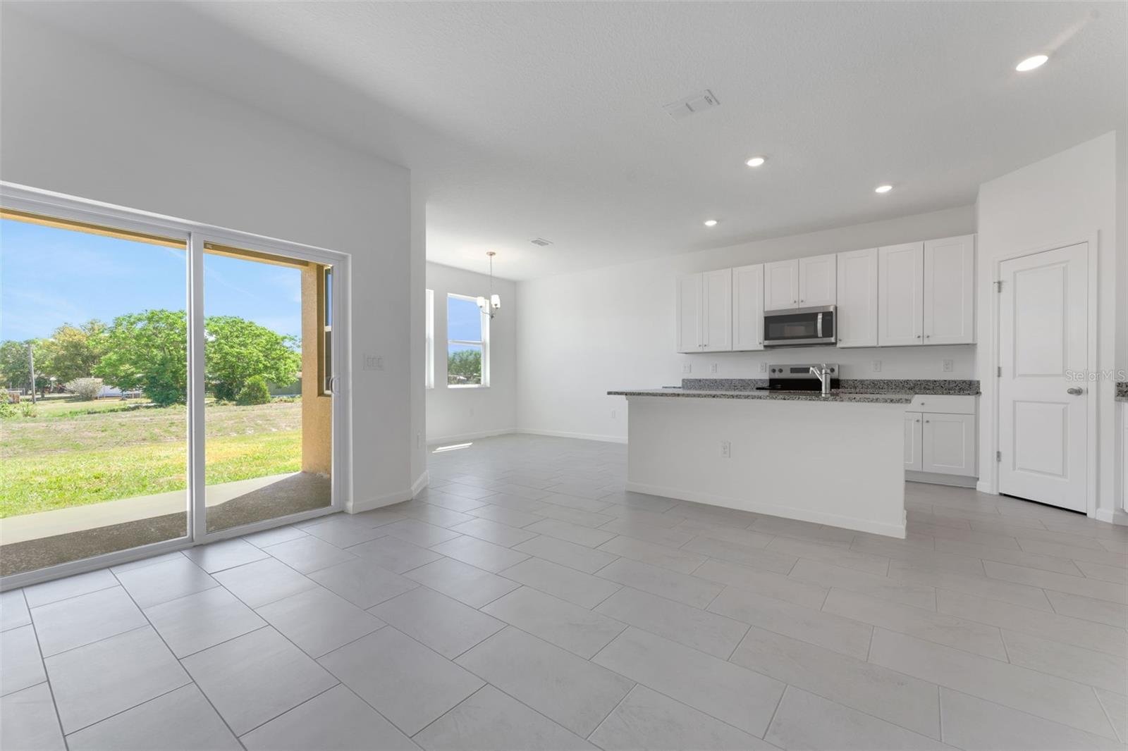 Image 11 of 18 For 4998 Abigail Drive
