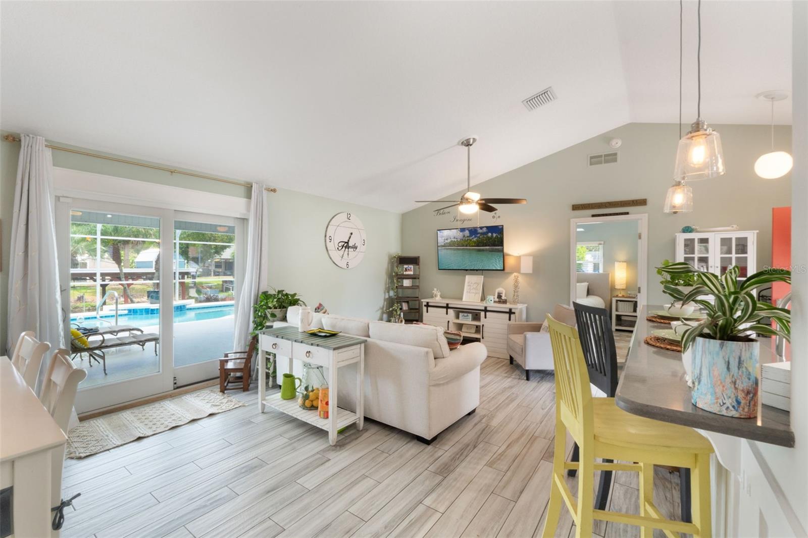 Image 8 of 23 For 12401 Blue Heron Way