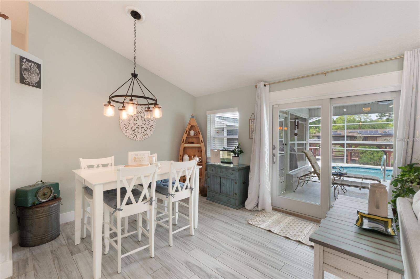 Image 9 of 23 For 12401 Blue Heron Way