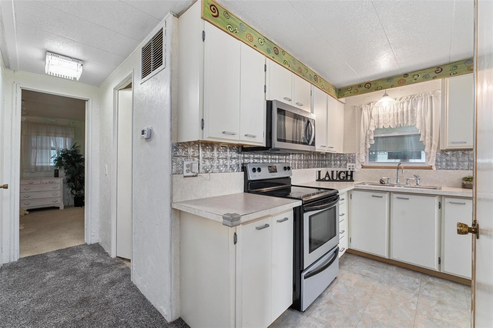 Image 13 of 55 For 2706 Vindale Road