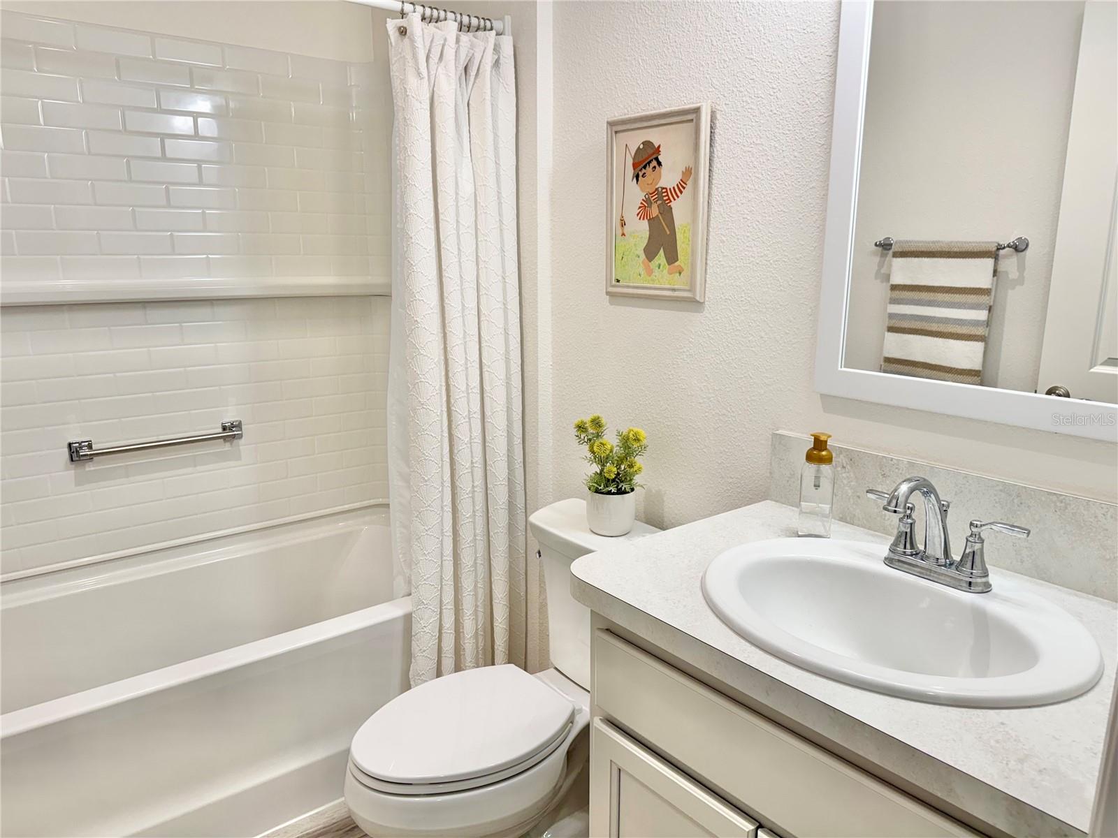 Image 25 of 35 For 7394 Lussier Court