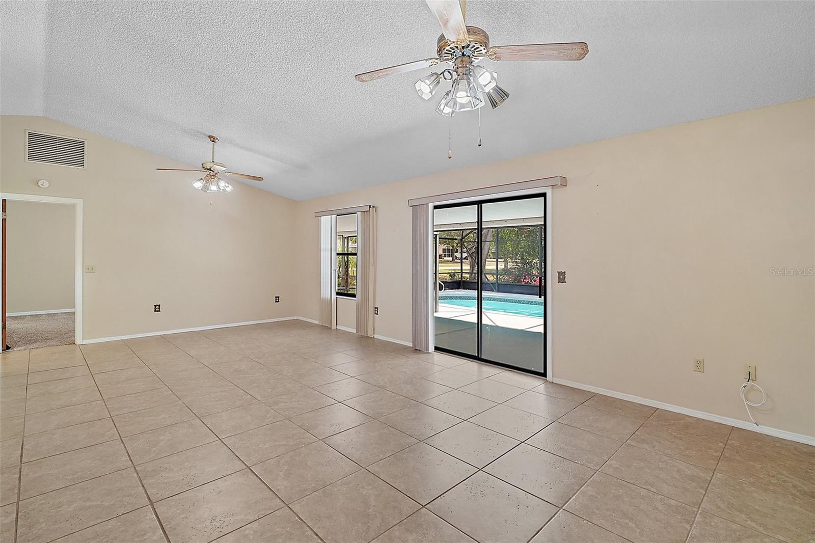 Image 15 of 37 For 36482 Doral Drive