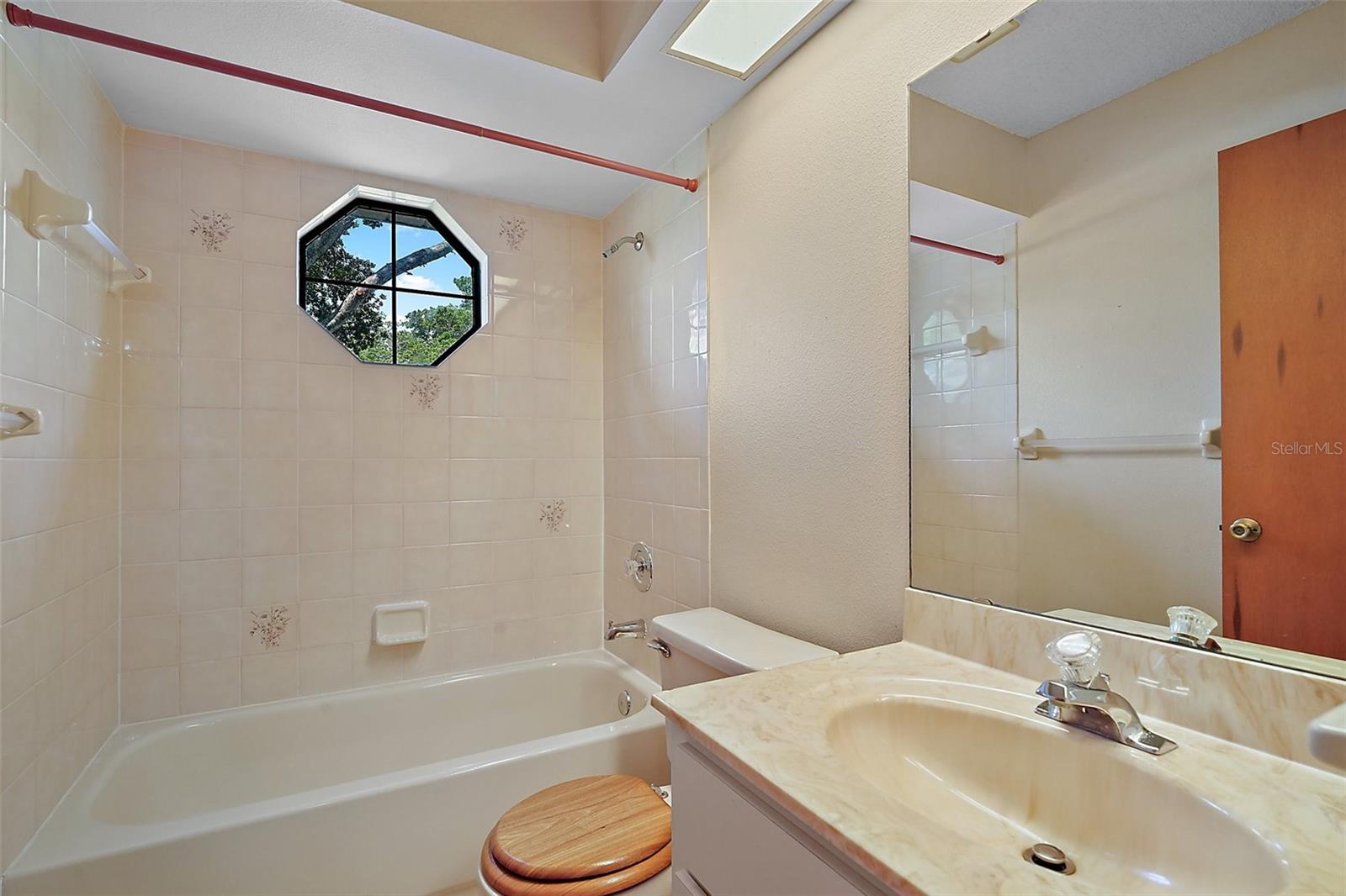 Image 32 of 37 For 36482 Doral Drive