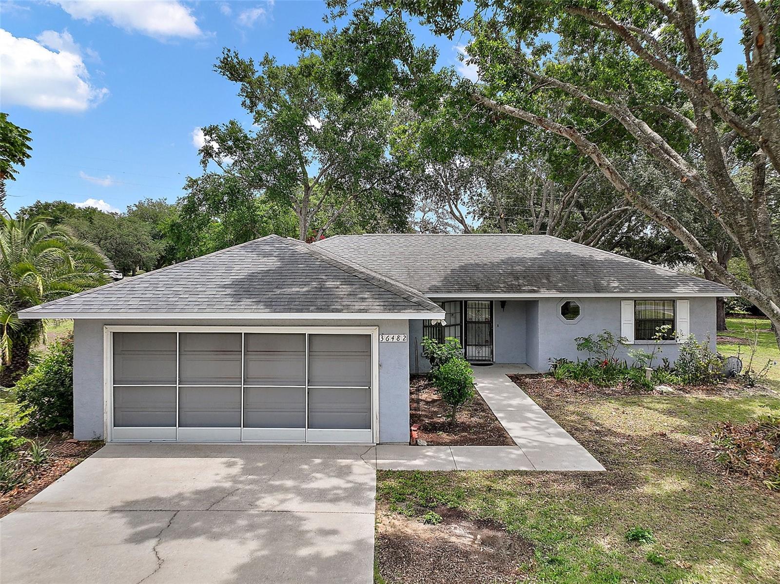Image 34 of 37 For 36482 Doral Drive