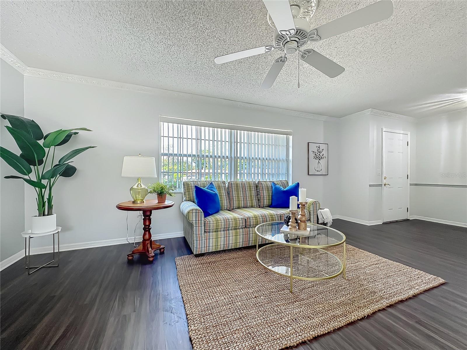 Image 10 of 57 For 670 Oleander Street