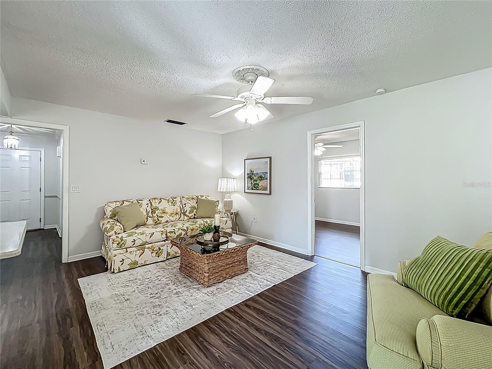 Image 22 of 57 For 670 Oleander Street