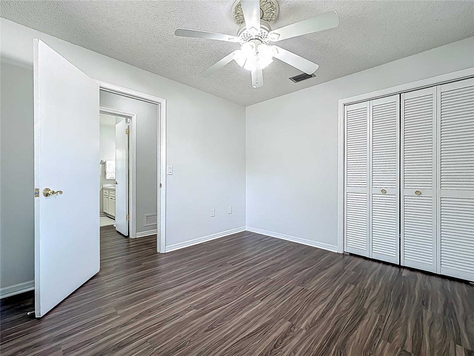 Image 33 of 57 For 670 Oleander Street