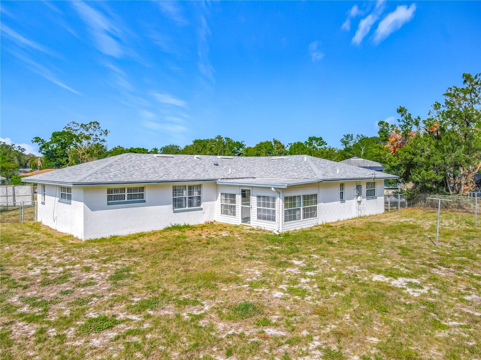 Image 46 of 57 For 670 Oleander Street