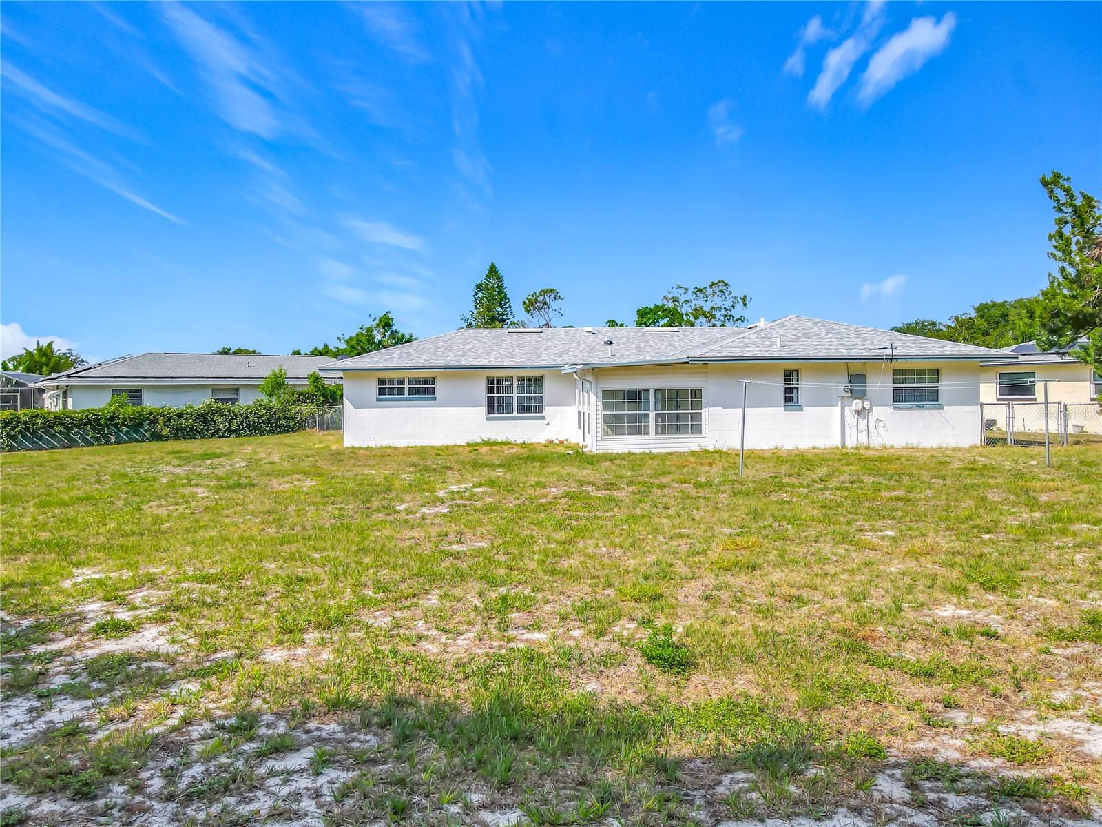Image 48 of 57 For 670 Oleander Street