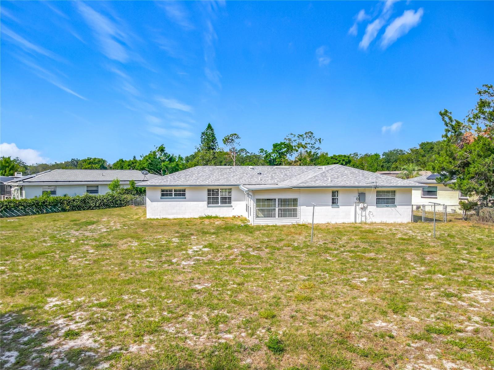 Image 49 of 57 For 670 Oleander Street