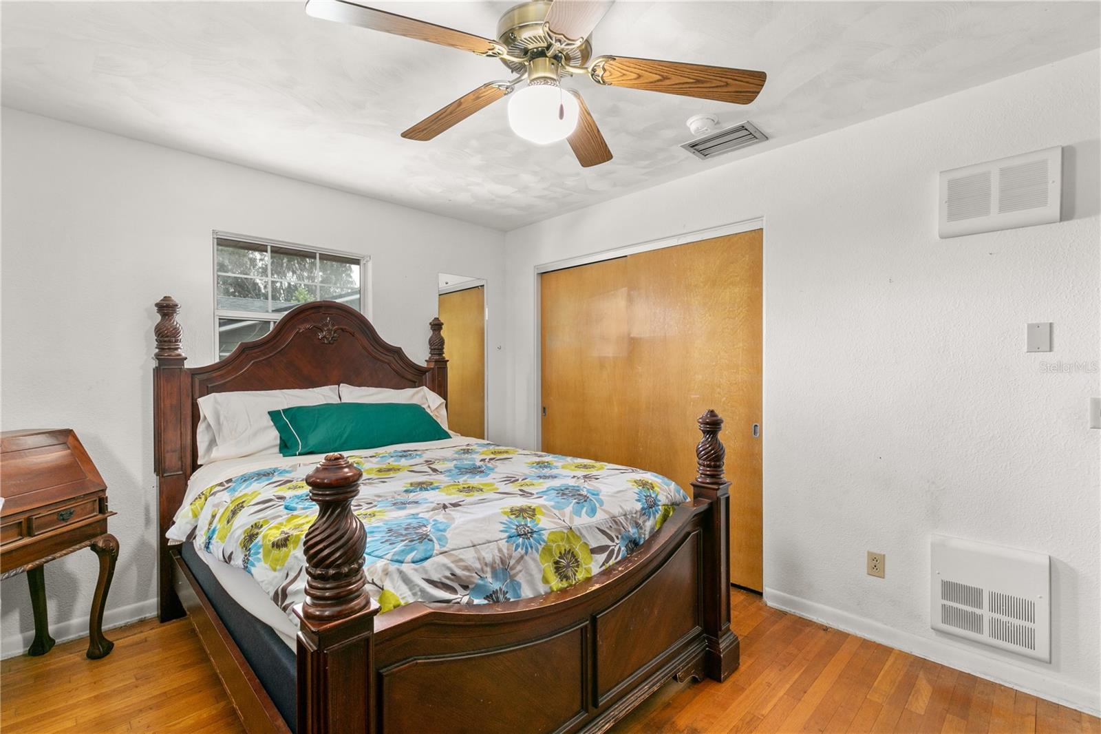 Image 23 of 41 For 800 Jefferis Court