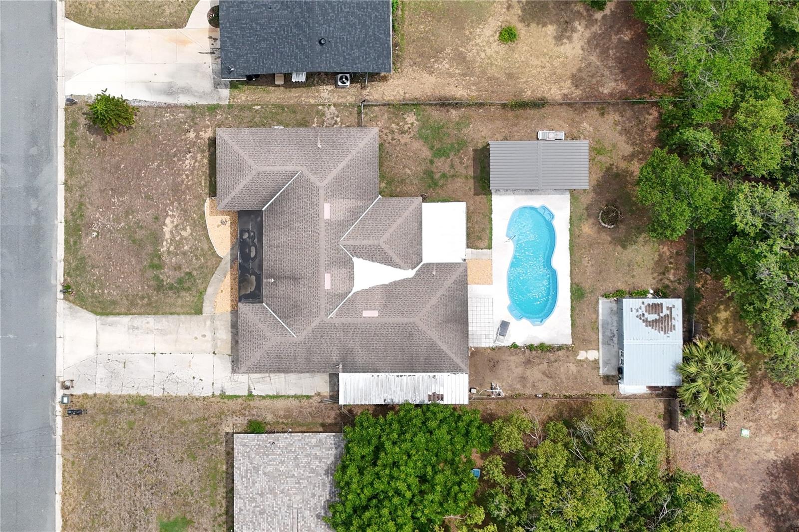 Image 39 of 41 For 800 Jefferis Court