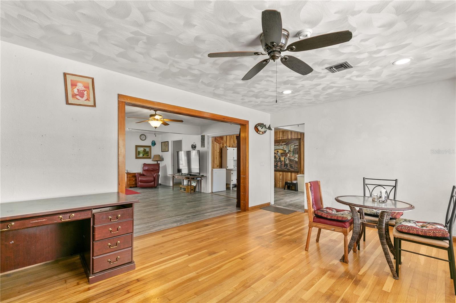Image 6 of 41 For 800 Jefferis Court