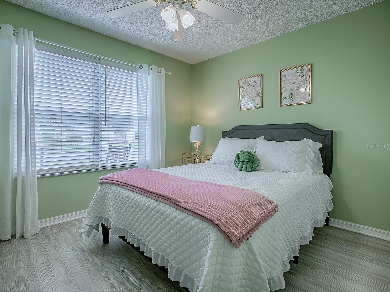Listing photo id 20 for 3432 Fairfield Street
