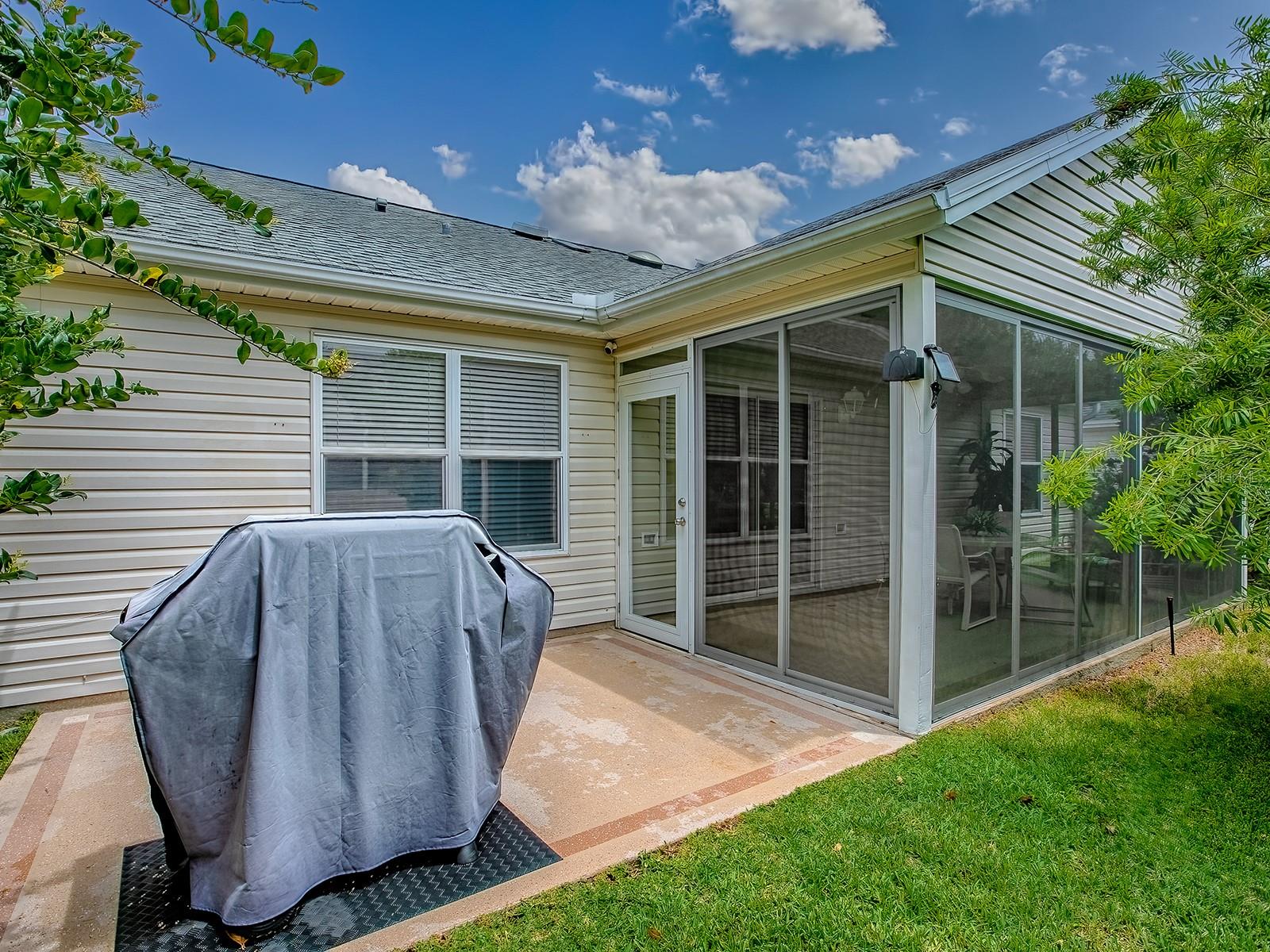 Listing photo id 25 for 3432 Fairfield Street