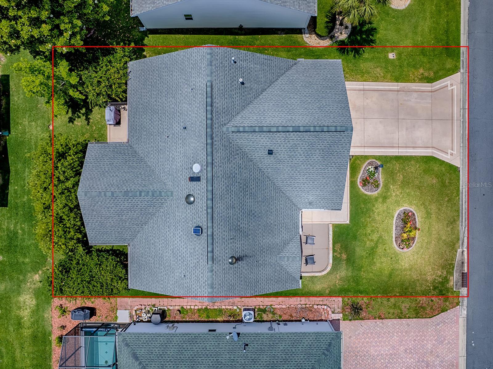 Listing photo id 26 for 3432 Fairfield Street