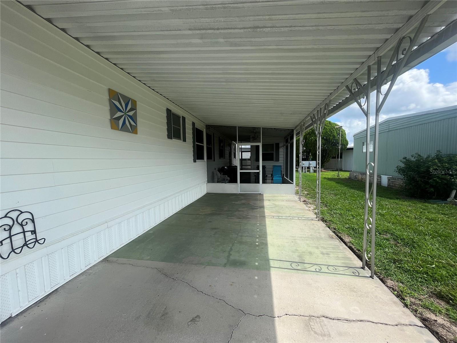 Image 11 of 49 For 118 Tropical Lane