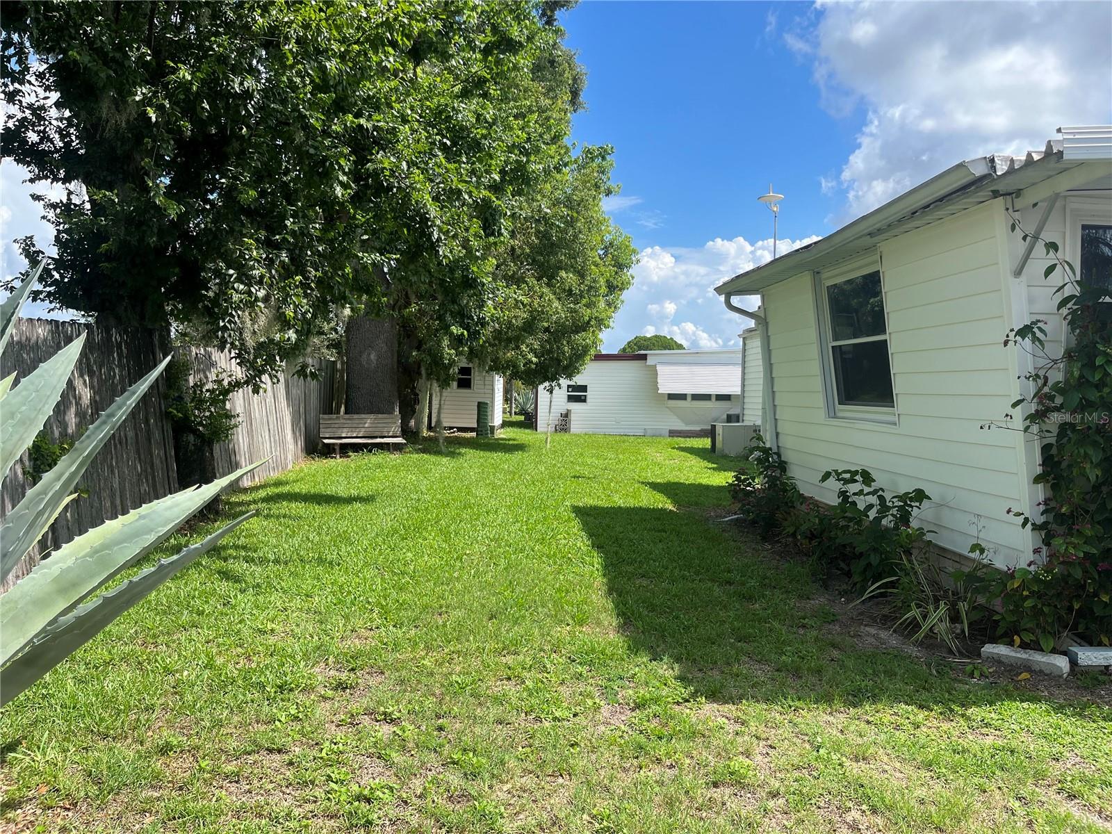 Image 31 of 49 For 118 Tropical Lane