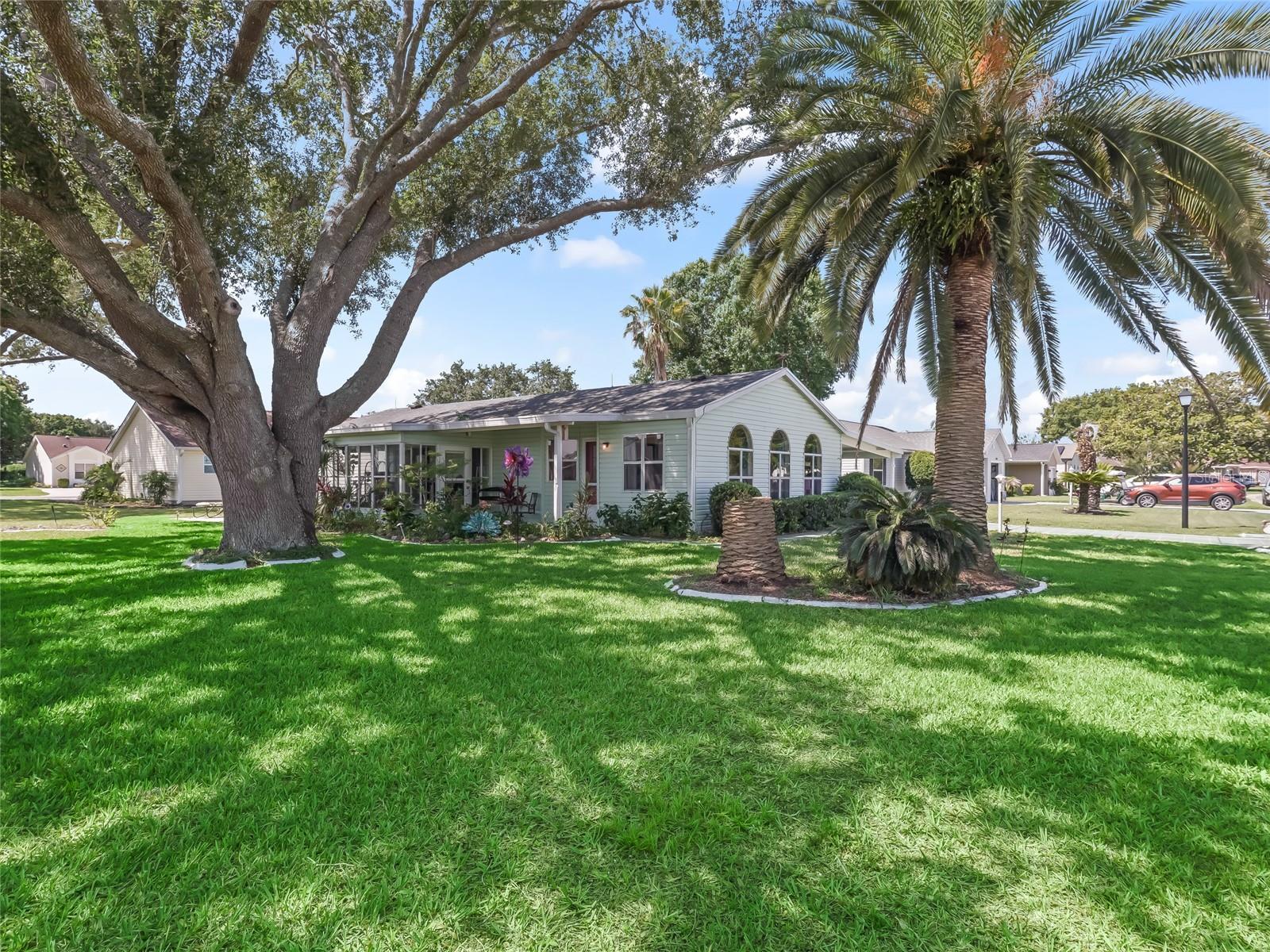Details for 1202 Del Toro Drive, LADY LAKE, FL 32159
