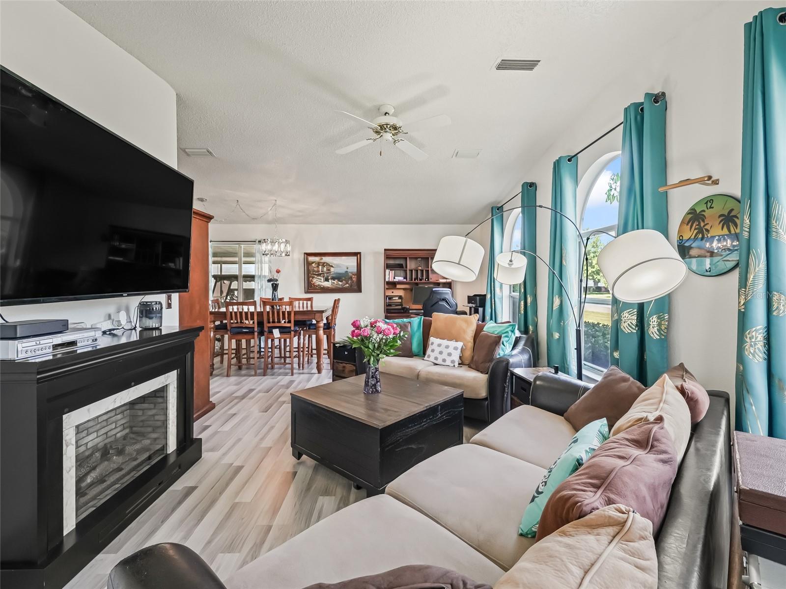 Image 17 of 44 For 1202 Del Toro Drive
