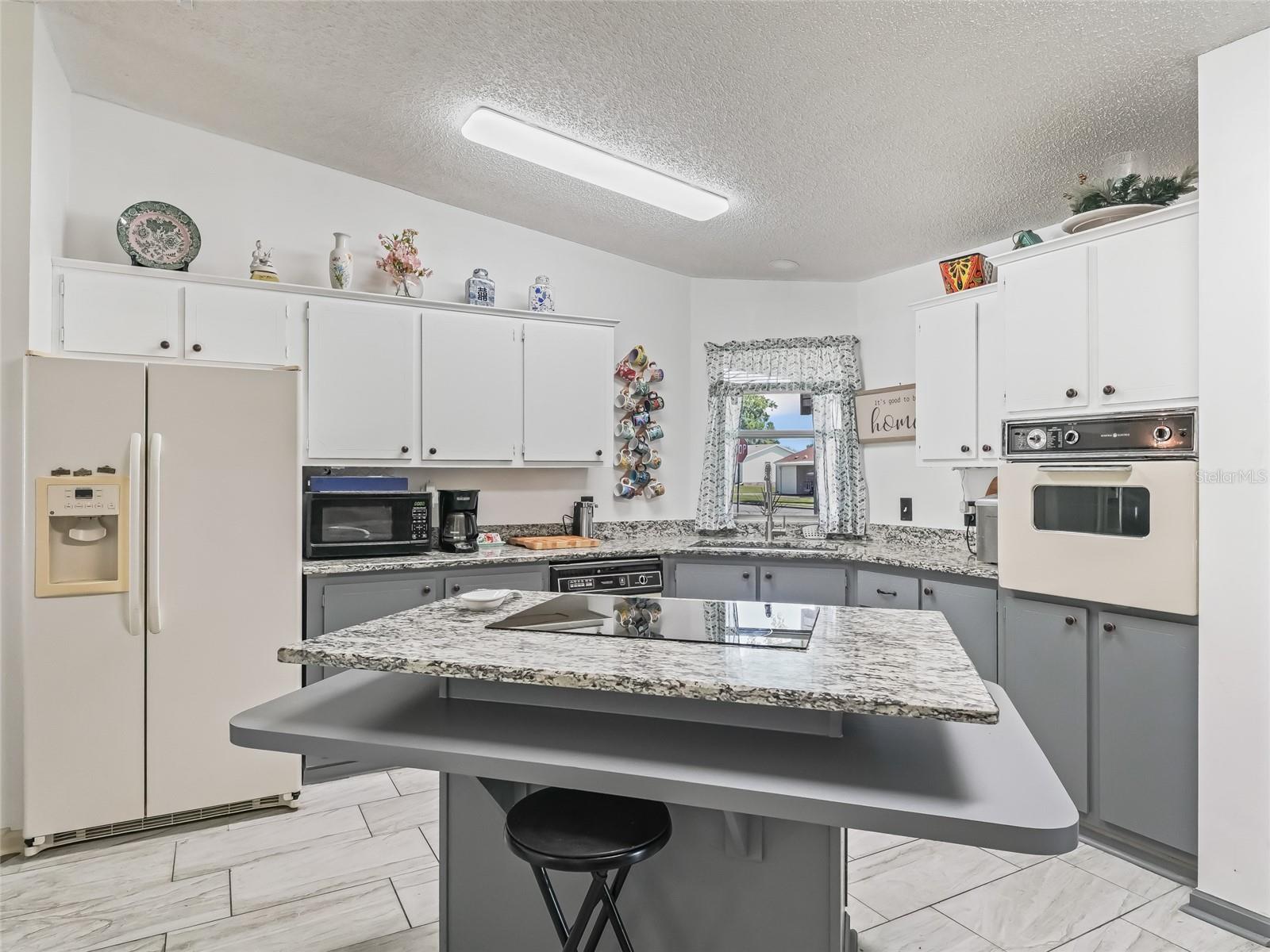 Image 22 of 44 For 1202 Del Toro Drive
