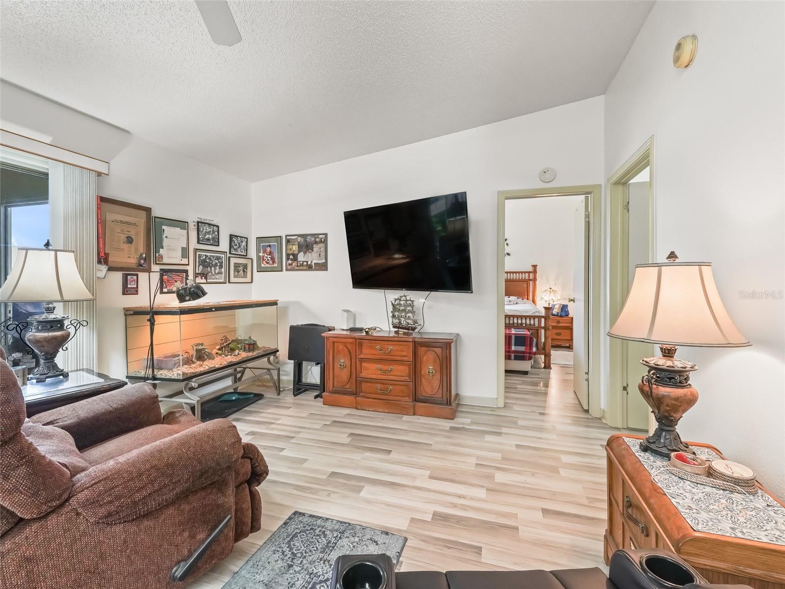 Image 27 of 44 For 1202 Del Toro Drive