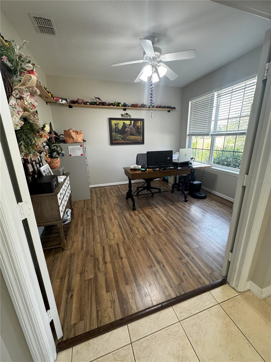 Image 11 of 24 For 33818 Venice Lane