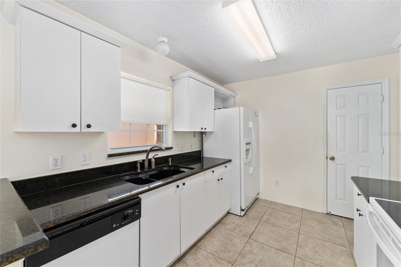 Image 10 of 31 For 403 Duarte Lane