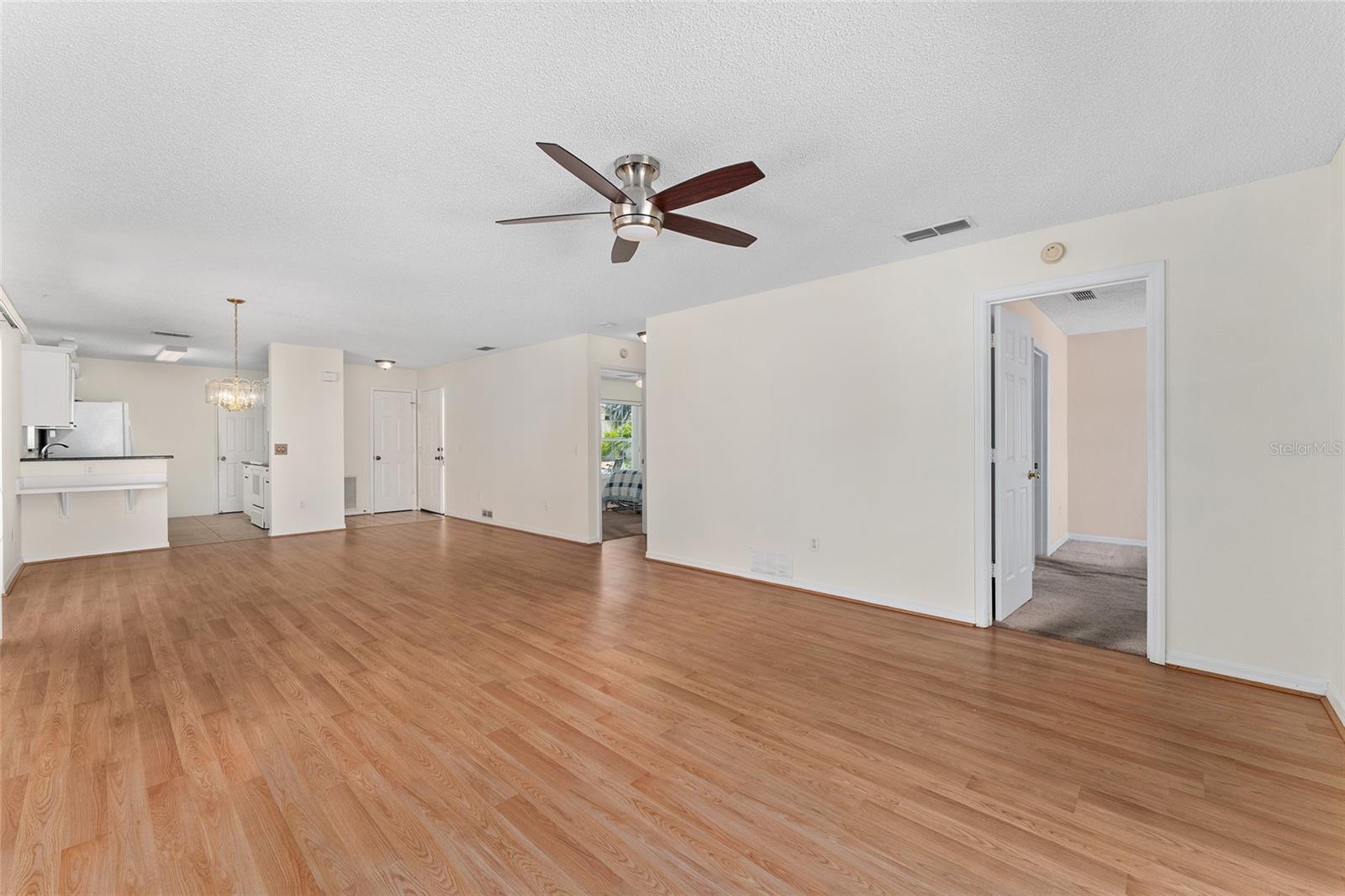 Image 20 of 31 For 403 Duarte Lane