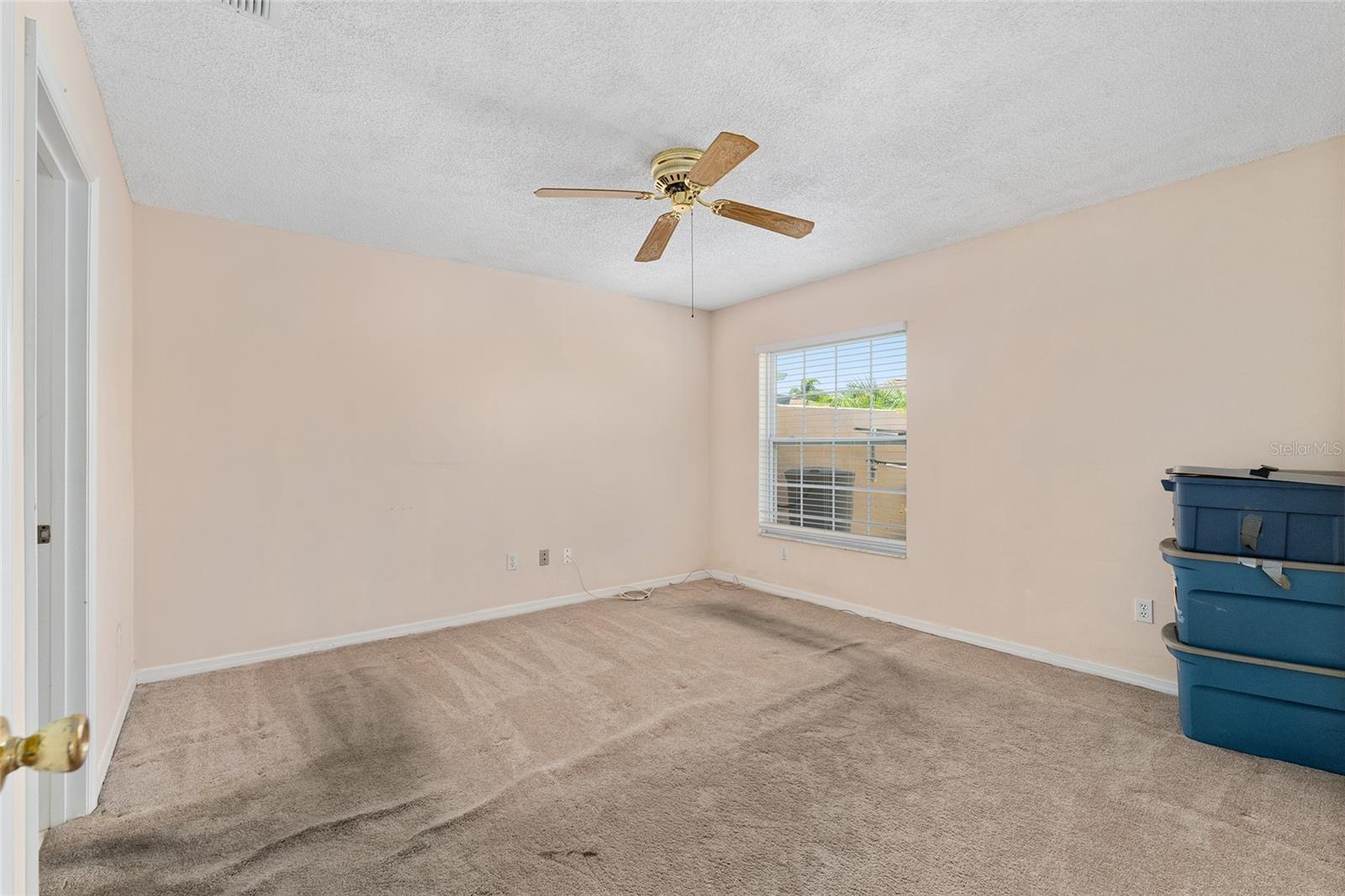 Image 21 of 31 For 403 Duarte Lane
