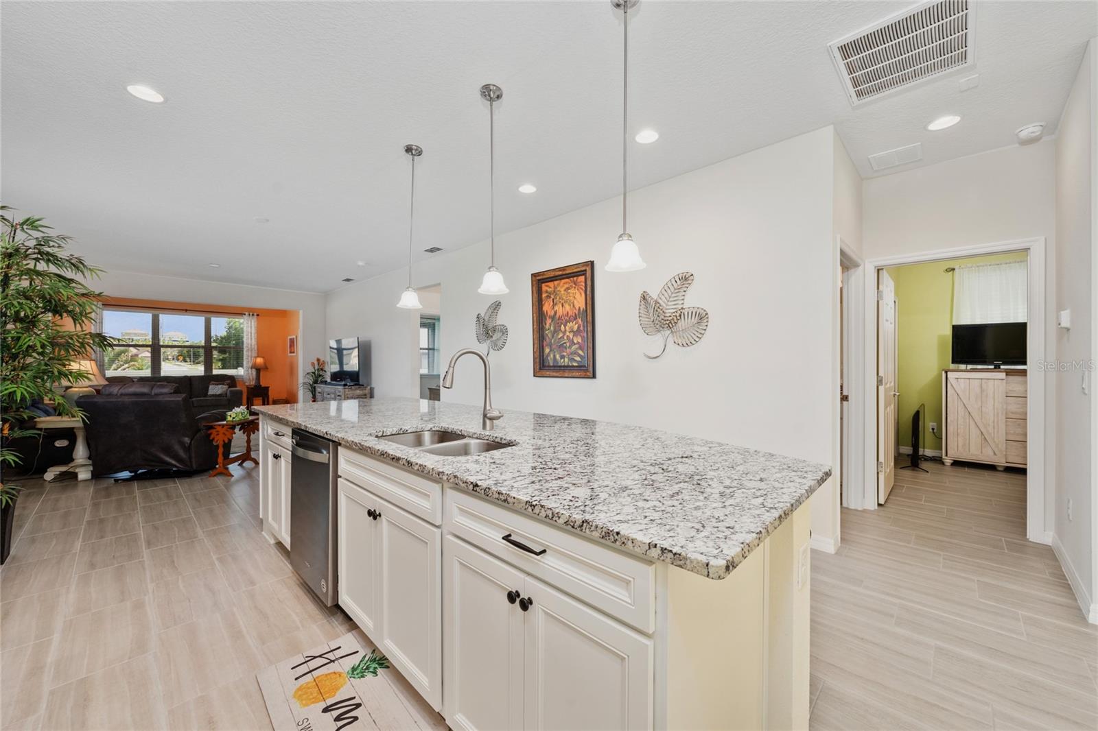 Image 20 of 48 For 503 Vigo Street