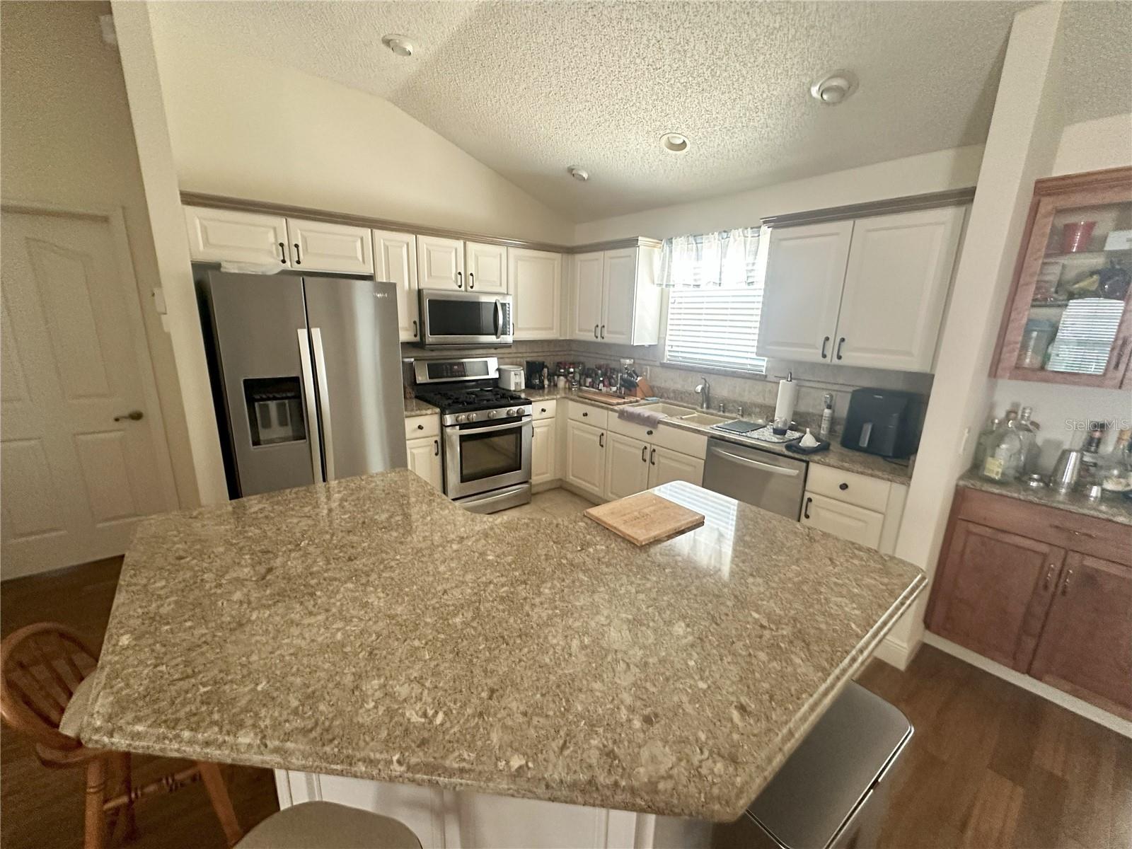 Image 5 of 22 For 1515 Baylor Place